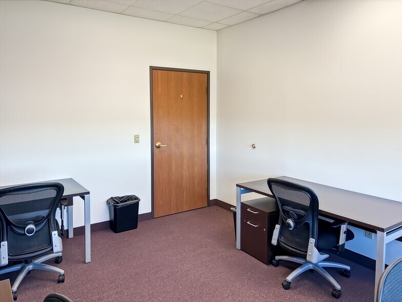 More Photos Of 1452 Hughes Rd, Grapevine Coworking Space