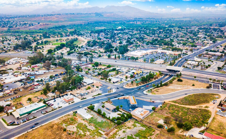 More Photos Of 8675 Limonite Ave, Jurupa Valley Carwash For Sale