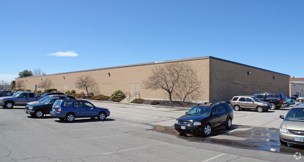 More Photos Of 175 Commerce Way, Portsmouth Office For Lease