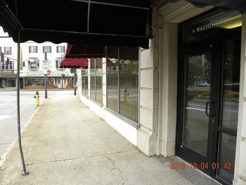 More Photos Of 4 Washington St, Sanford Office For Sale