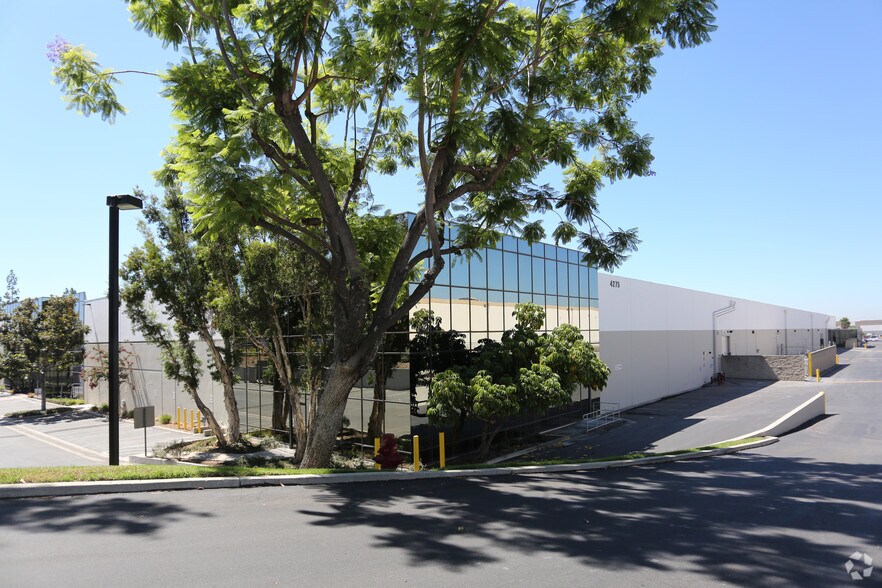 More Photos Of 4225-4275 N Palm St, Fullerton Light Manufacturing For Lease
