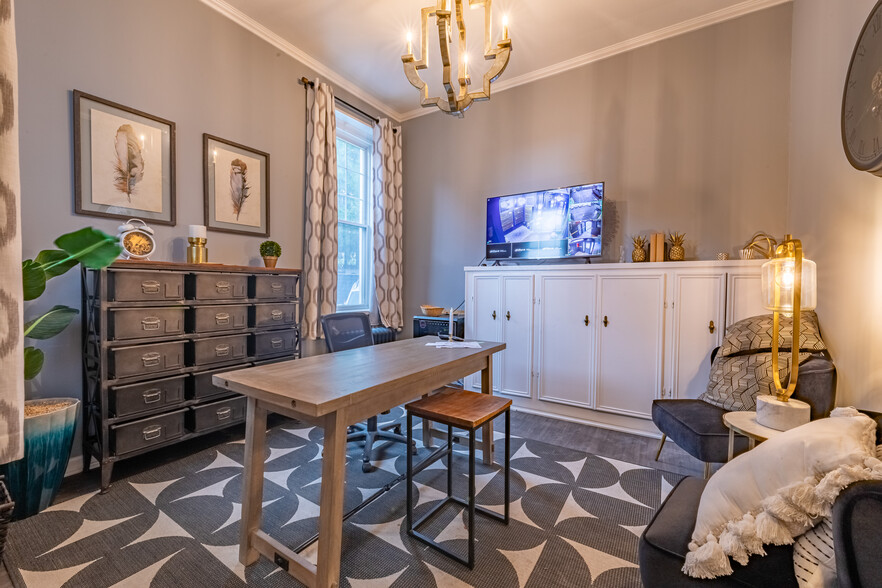 More Photos Of 508 N Tryon St N, Charlotte Apartments For Sale