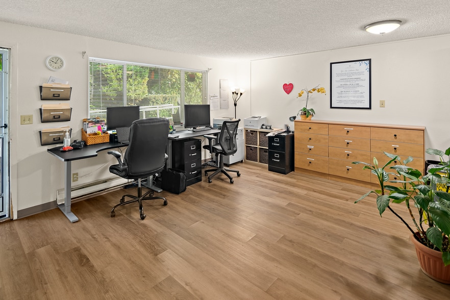 More Photos Of 739 S 3rd Ave, Kent Apartments For Sale