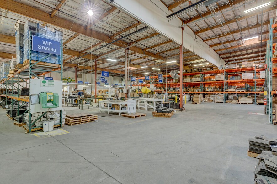 More Photos Of 575-585 Reactor Way, Reno Distribution For Lease