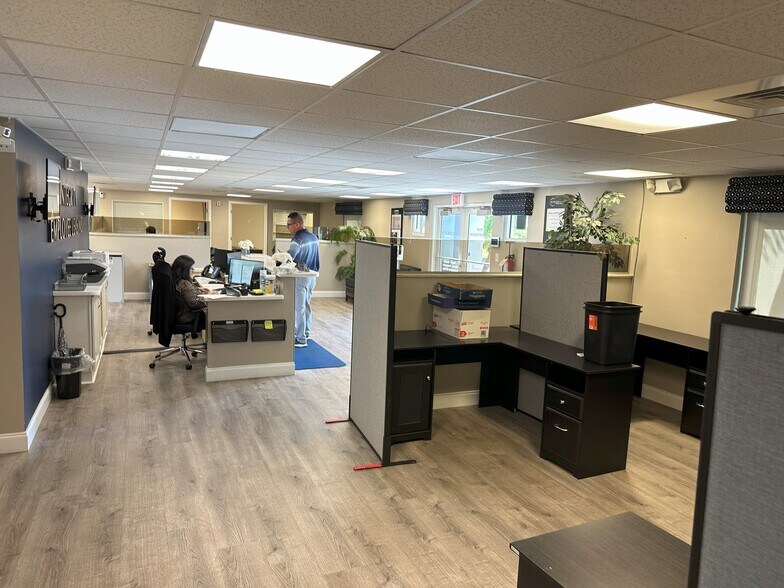 More Photos Of 128 W Charlotte Ave, Punta Gorda Office Residential For Sale