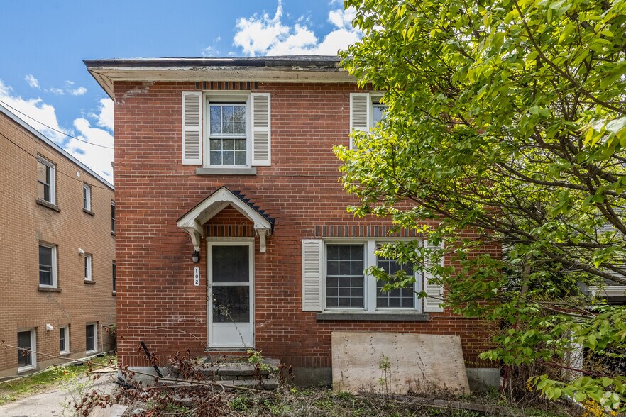 More Photos Of 102 Putman Av, Ottawa Apartments For Sale