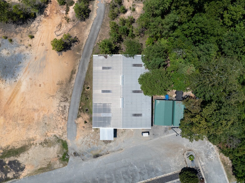 More Photos Of 128 Oakview Club Dr, Macon-Bibb Golf Course Driving Range For Sale