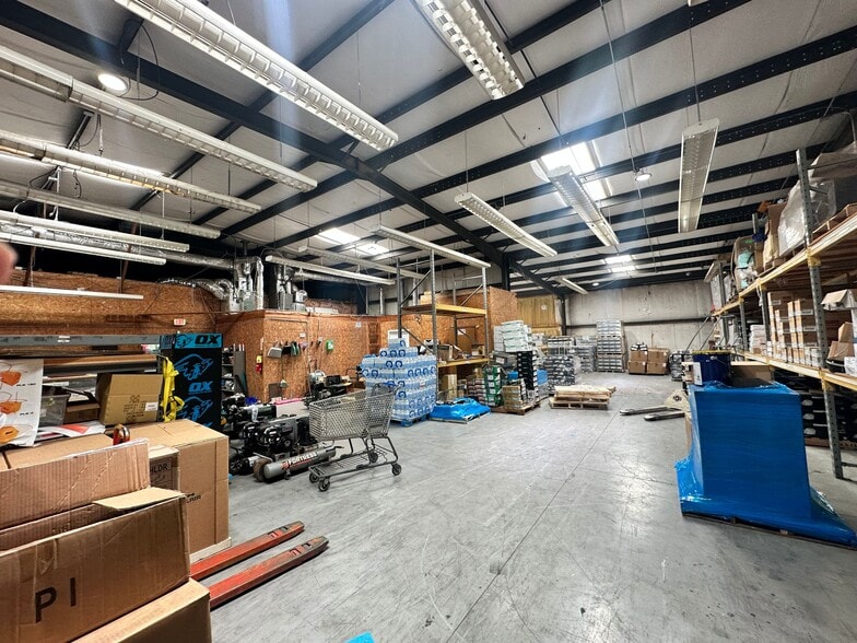 More Photos Of 306 Canton Rd, Cumming Freestanding For Lease