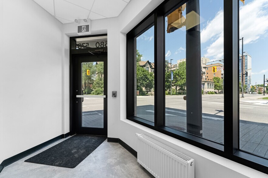 More Photos Of 168 Charlotte St, Ottawa Office For Lease