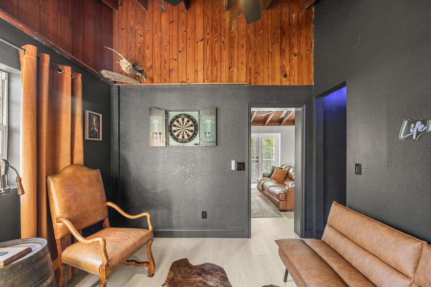 More Photos Of 17790 Caloosa Rd, Alva Apartments For Sale