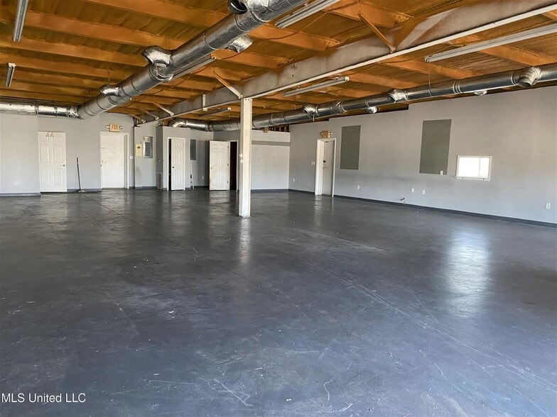 More Photos Of 828 Highway 90, Bay Saint Louis Freestanding For Lease