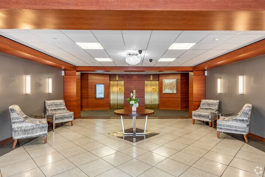 More Photos Of 2751 Buford Hwy NE, Atlanta Office For Lease