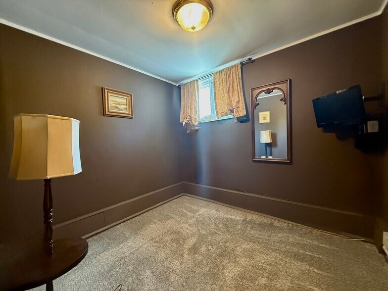More Photos Of 5085 Route 23A, Haines Falls Flex For Sale