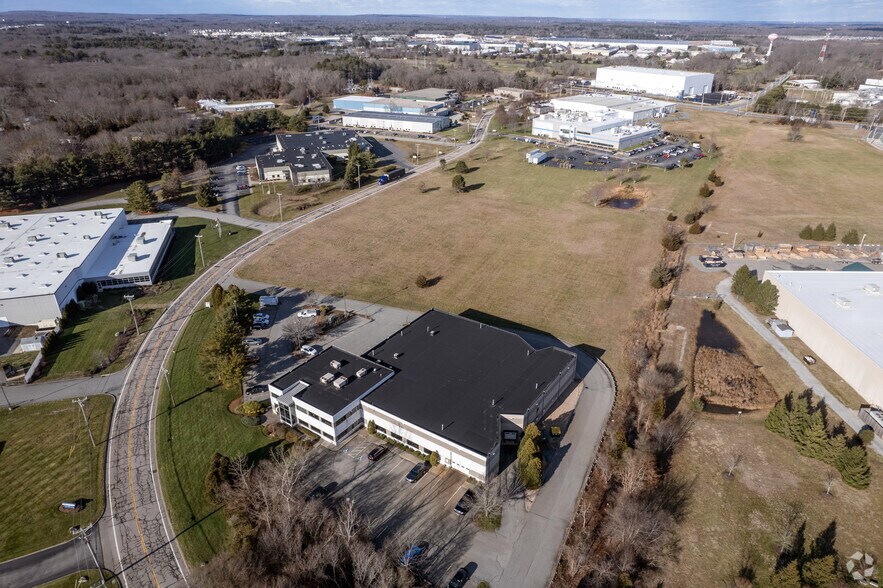 More Photos Of 200 Circuit Dr, North Kingstown Office For Lease