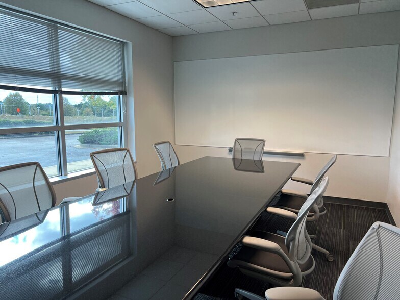 More Photos Of 151 Corley Mill Rd, Lexington Office For Lease