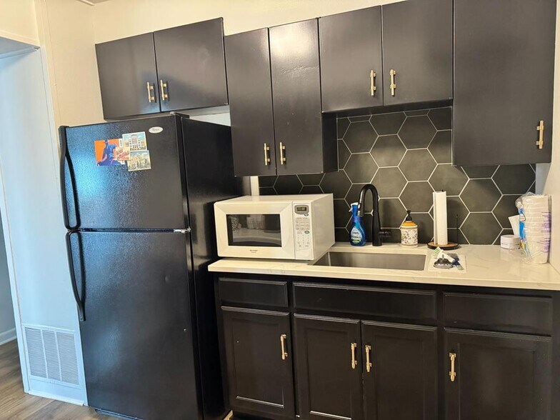 More Photos Of 2307 W Harris Ave, San Angelo Office Residential For Sale