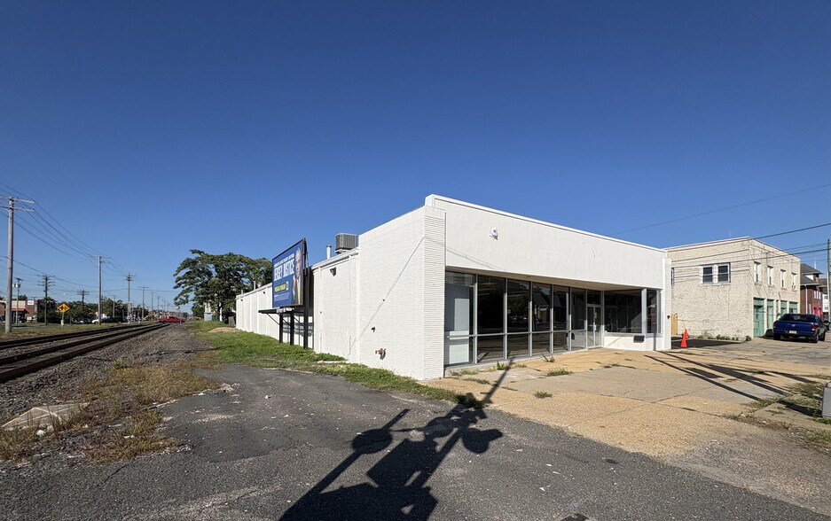 More Photos Of 815 Asbury Ave, Asbury Park Freestanding For Lease