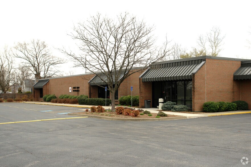 More Photos Of 1918 Hikes Ln, Louisville General Retail For Sale