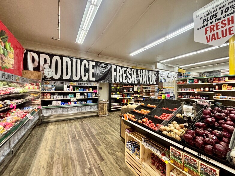More Photos Of 601 Main St, Oxford Supermarket For Sale