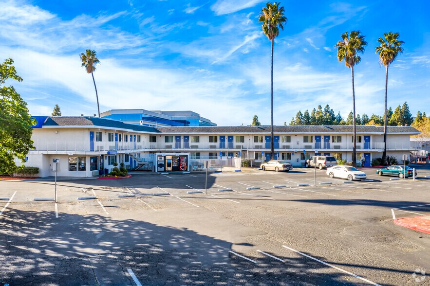 More Photos Of 5102 Hopyard Rd, Pleasanton Hotel For Sale