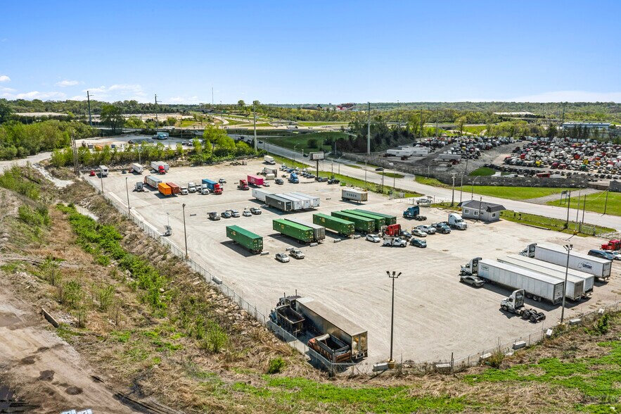Primary Photo Of 7850 E US Highway 40, Kansas City Land For Lease