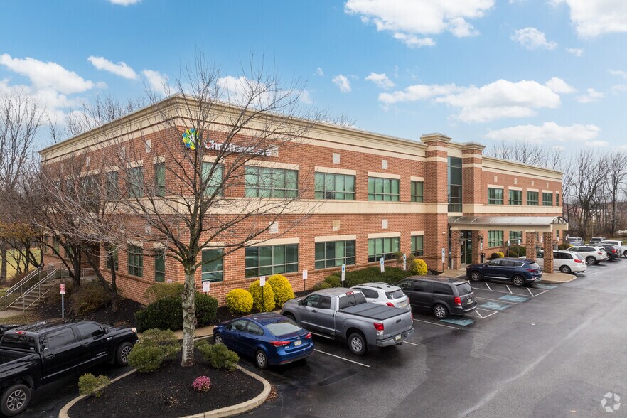 Primary Photo Of 900 W Baltimore Pike, West Grove Medical For Lease