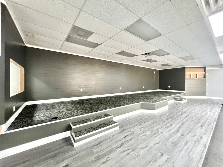 More Photos Of 3425 NW 73rd Ave, Miami Office For Lease