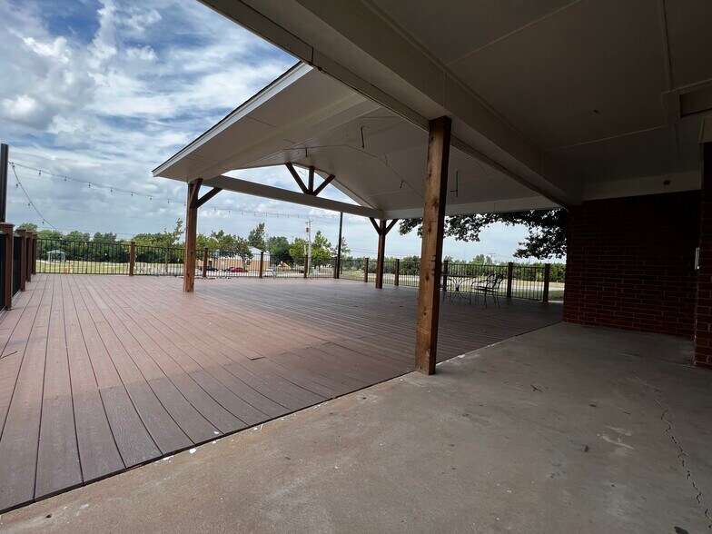 More Photos Of 2200 N Coltrane Rd, Oklahoma City Skilled Nursing Facility For Sale