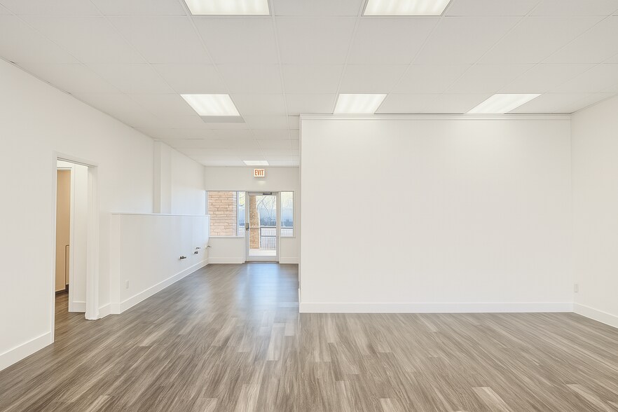 More Photos Of 900 Round Rock Ave, Round Rock Medical For Lease