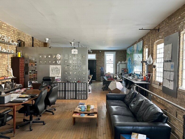 More Photos Of , Chicago Unknown For Sale