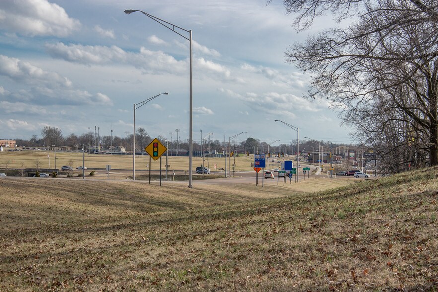 More Photos Of 833 University St, Martin Land For Sale