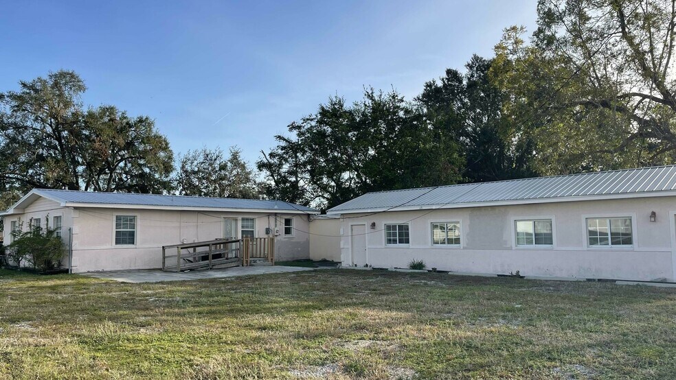 More Photos Of 1803 Salem Rd, Lakeland Medical For Sale