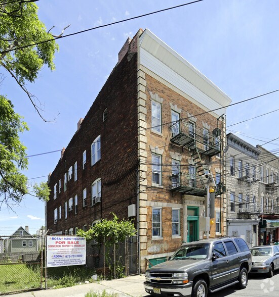 More Photos Of 577 N 6th St, Newark Apartments For Sale