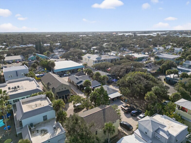 More Photos Of 314 Flagler Ave, New Smyrna Beach Storefront For Sale