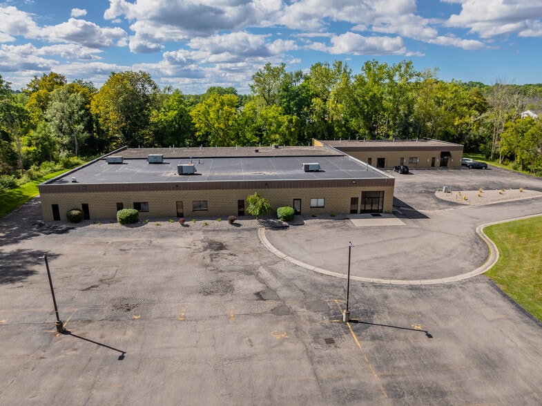 More Photos Of 1290 Blossom Dr, Victor Medical For Lease