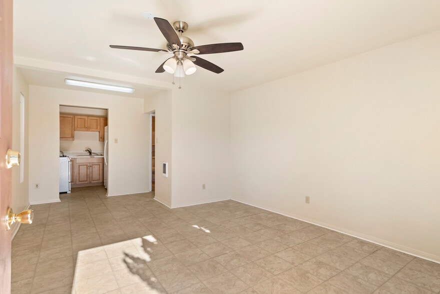 More Photos Of 6945 Imperial Ave, San Diego Storefront Retail Residential For Sale