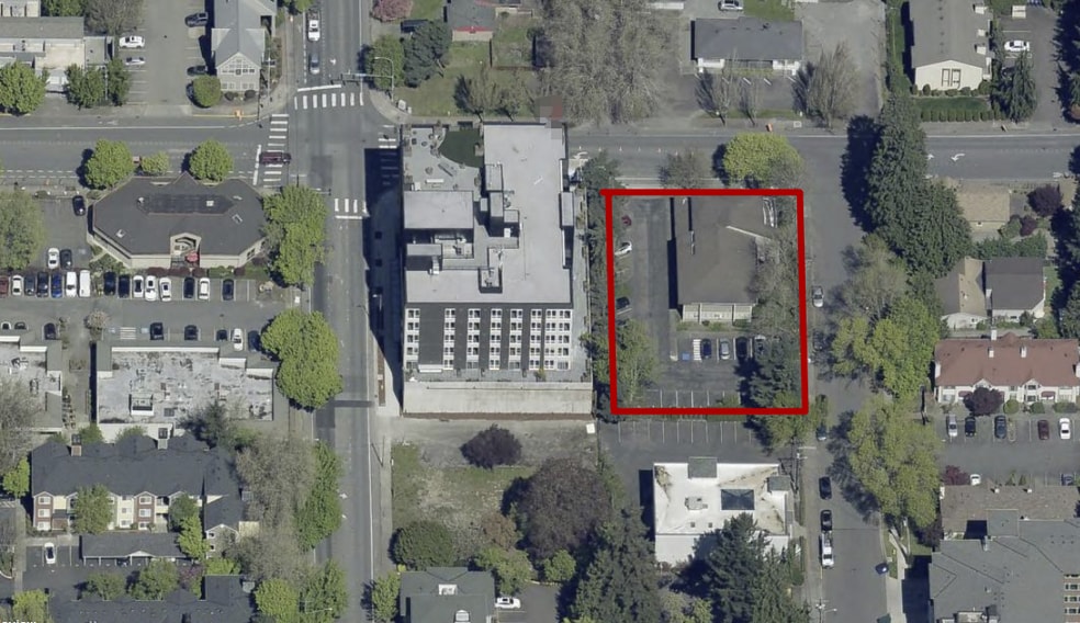 More Photos Of 16455 NE 85th St, Redmond Medical For Sale