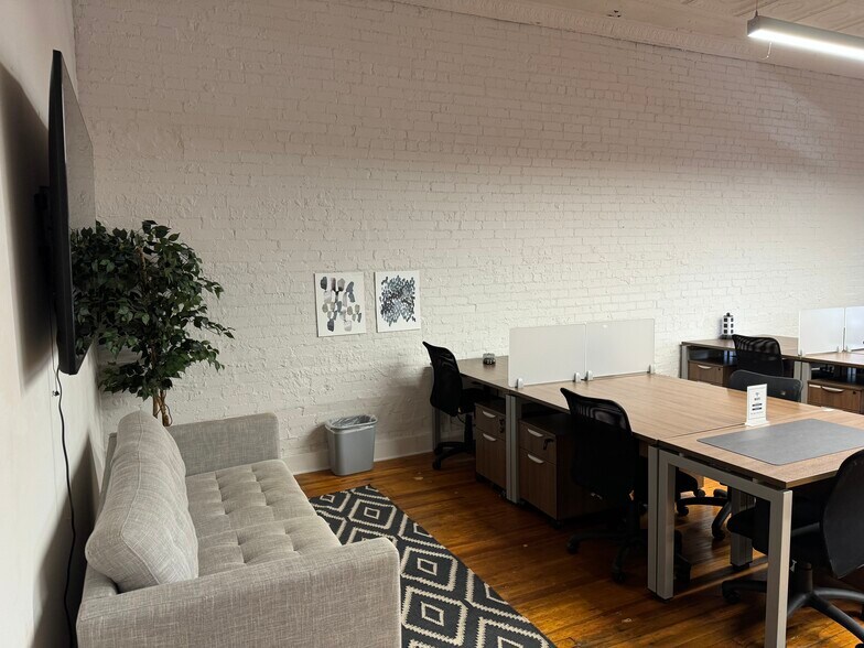 More Photos Of 620 Rutherford St, Greenville Loft Creative Space For Lease