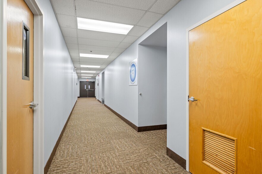 More Photos Of 1637 Mineral Spring Ave, North Providence Medical For Lease