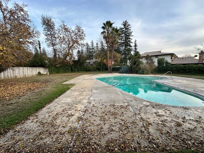 More Photos Of 834 Cathedral ct, Sacramento Land For Sale