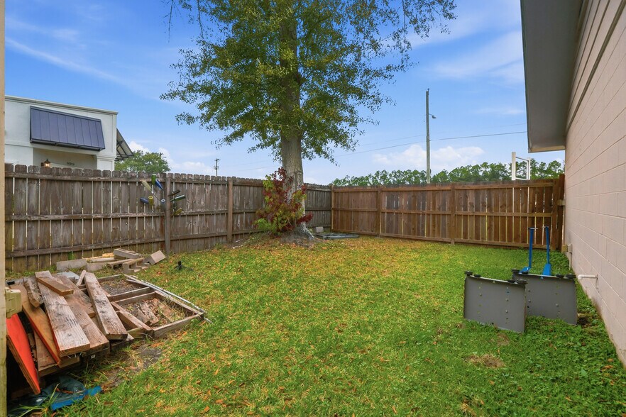 More Photos Of 14309 Stenum St, Biloxi Flex For Sale