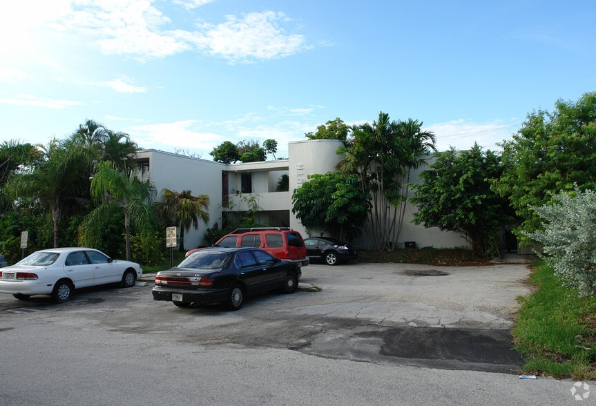 Primary Photo Of 100 SE 21 St, Fort Lauderdale Apartments For Sale