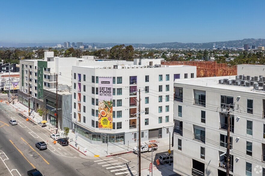 More Photos Of 5201 W Adams Blvd, Los Angeles Apartments For Lease