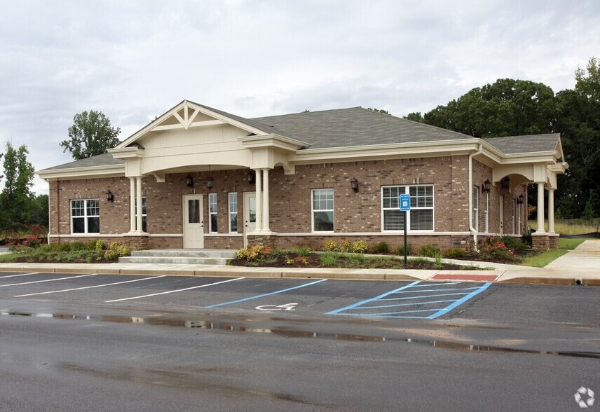 Primary Photo Of 367 Athens Hwy, Loganville Medical For Lease
