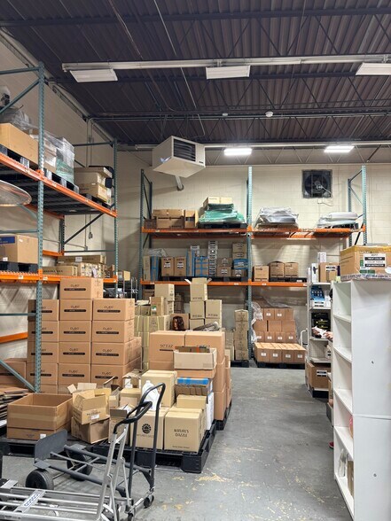 More Photos Of 150 Hobart St, Hackensack Warehouse For Lease