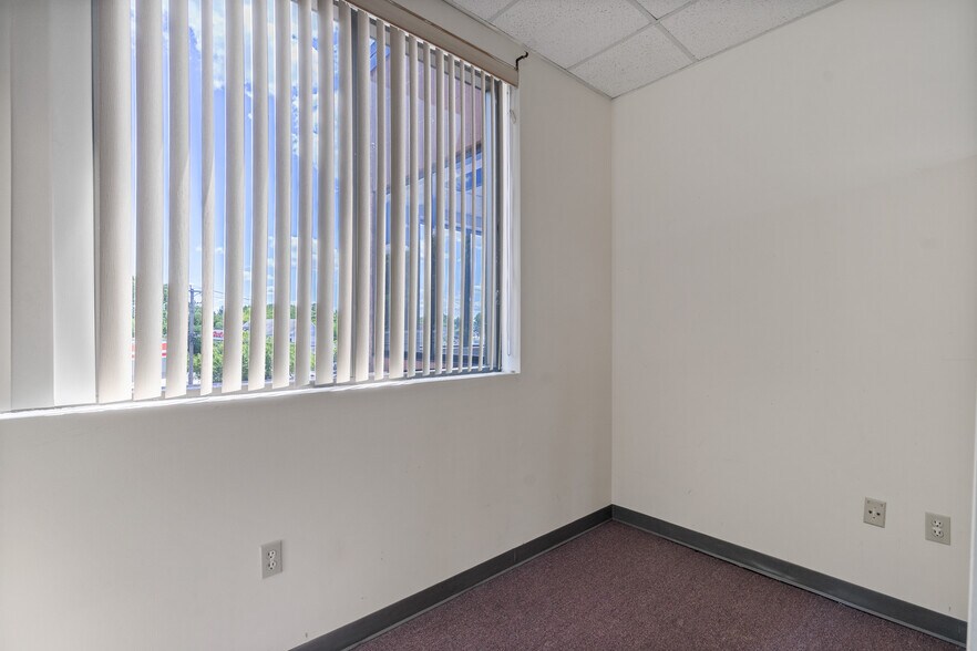 More Photos Of 285 Central St, Leominster General Retail For Lease