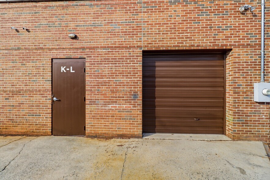More Photos Of 4455 Morris Park Dr, Mint Hill Light Distribution For Lease
