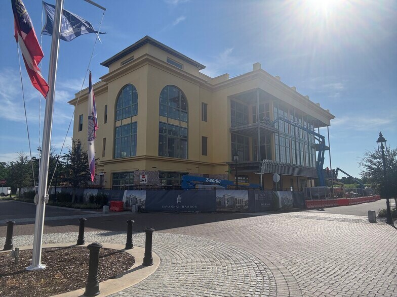More Photos Of 55 Resort Dr, Savannah Office For Lease
