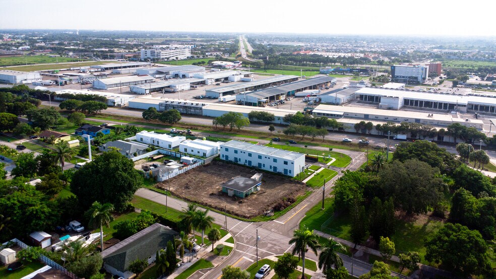 More Photos Of 238 nw 2nd St, Florida City Apartments For Sale