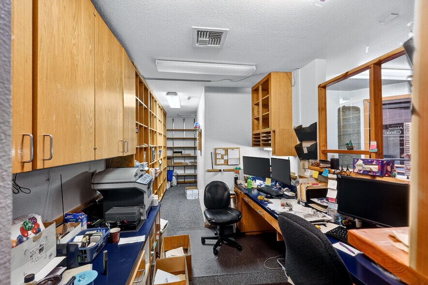 More Photos Of 950 W Ironwood Dr, Coeur d'Alene Medical For Sale
